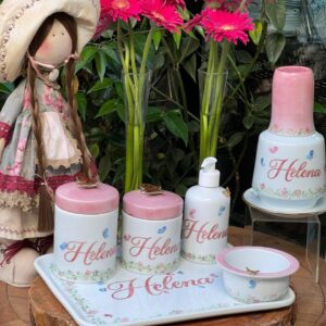 Kit higiene (pintado a mão)